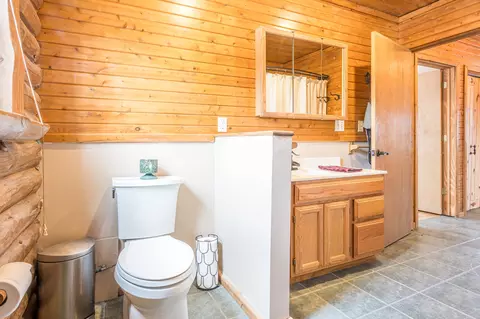 Bath - 6004 N Greenway, Frederic, MI 49733 photo 2 of 3