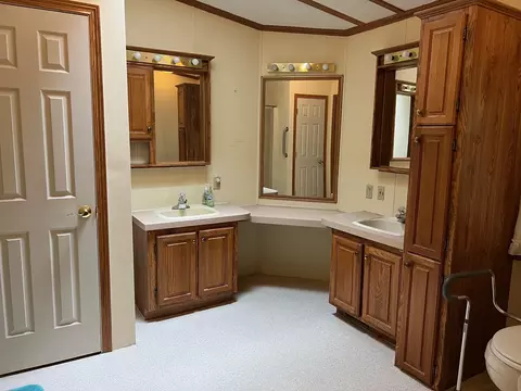 Bath - 2300 W Cedar, Harrison, MI 48625 photo 1 of 3