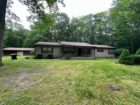 2300 W Cedar, Harrison, MI 48625