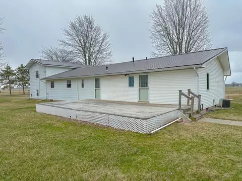 9533 E Denver, Mount Pleasant, MI 48858 photo 5