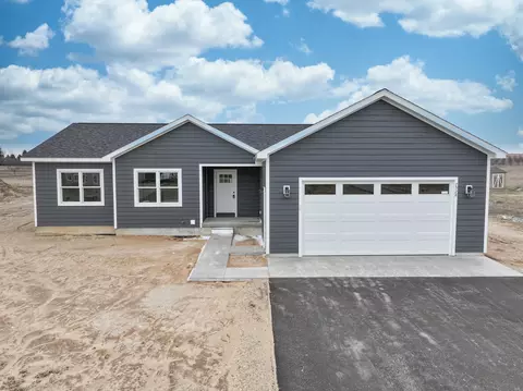 7528 E Mdws, Cedar, MI 49621 photo 6