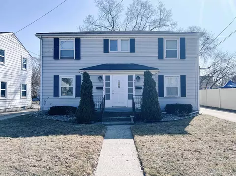 2205 State #2205 &2207, Saginaw, MI 48601