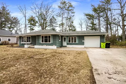 625 Cromwell, Traverse City, MI 49686
