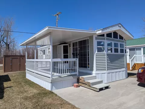 3675 E Michigan UNIT 17 : 17, Au Gres, MI 48703