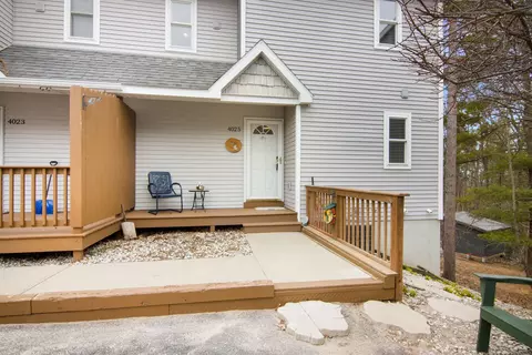 4025 Sherwood Frst, Traverse City, MI 49686