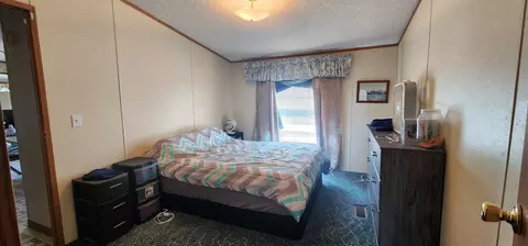 Bedroom - 6440 Esmond, Hale, MI 48739 photo 3 of 3
