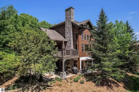 01690 E B E Strasse Private #1B 25% FRA : 1B, Boyne City, MI 49712