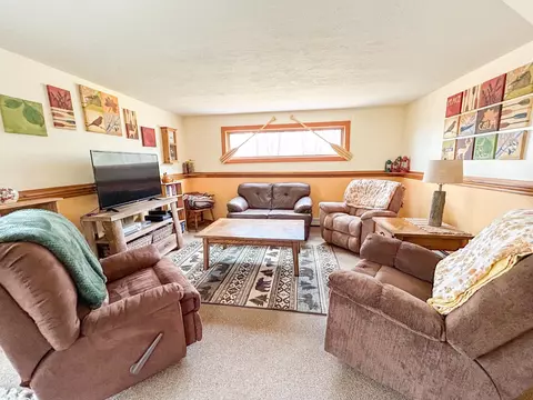 Living - 212 Cindy, Roscommon, MI 48653 photo 4 of 4