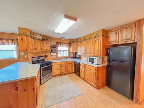 Kitchen - 212 Cindy, Roscommon, MI 48653 photo 1 of 2