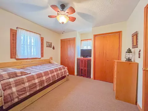 Bedroom - 212 Cindy, Roscommon, MI 48653 photo 5 of 8