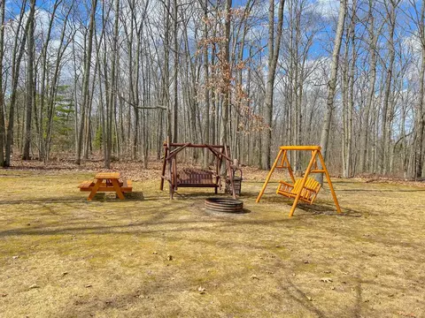 Exterior - 212 Cindy, Roscommon, MI 48653 photo 3 of 9