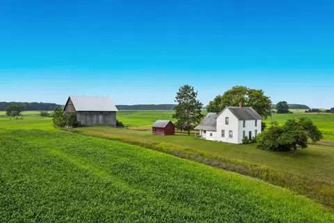 1418 Walton, Kingsley, MI 49649