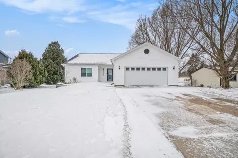 3155 Greenfield, Petoskey, MI 49770