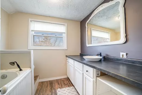 Bath - 325 Emerson #LOT : 1, Ithaca, MI 48847 photo 2 of 2