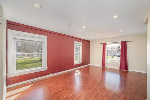 Living - 325 Emerson #LOT : 1, Ithaca, MI 48847 photo 3 of 3