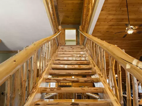 Entry Way - 18090 Read, Copemish, MI 49625 photo 5 of 6