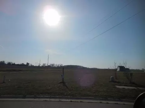 248 Ruby UNIT 68, Alma, MI 48801 photo 2