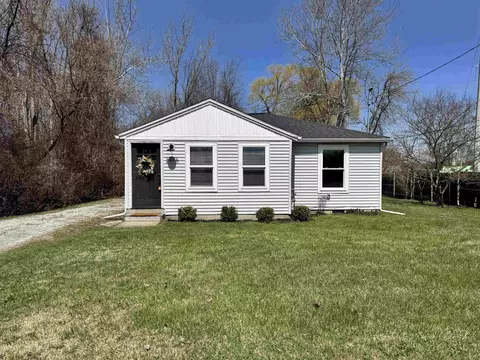 2975 E Ashby, Midland, MI 48640