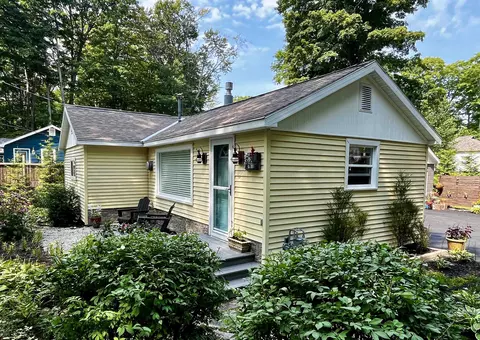 4760 Outer, Grawn, MI 49637