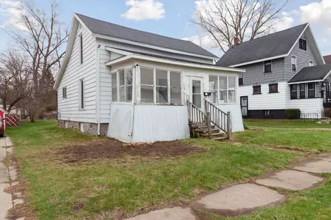 724 Bridge, Alma, MI 48801 photo 3