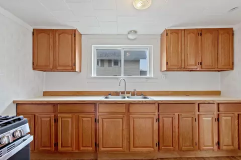 724 Bridge, Alma, MI 48801 photo 15