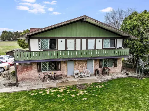 508 Wright, Breckenridge, MI 48615