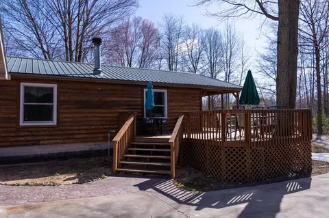 1014 S Coleman, Shepherd, MI 48883 photo 6