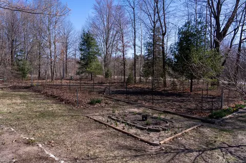 1014 S Coleman, Shepherd, MI 48883 photo 7