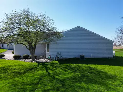 1173 Sunview, Saint Johns, MI 48879 photo 3