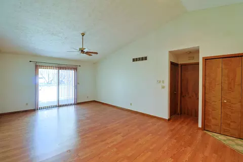 1173 Sunview, Saint Johns, MI 48879 photo 6