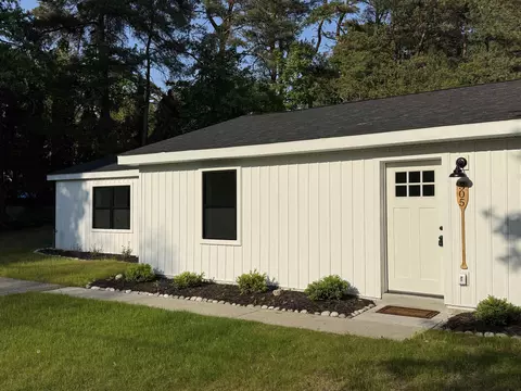 305 S Fifth, Leland, MI 49654