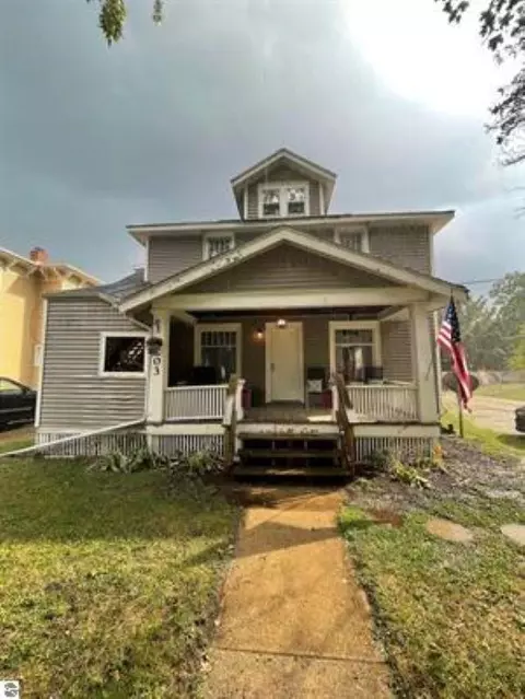 203 W Maple, Mount Pleasant, MI 48858