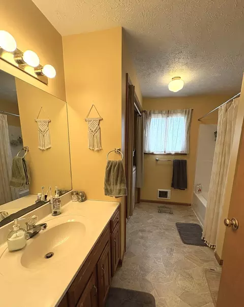 991 E Bellinger, Cedar, MI 49621 photo 13