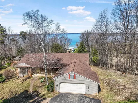 1581 Braemar, Traverse City, MI 49686