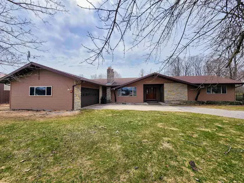 11635 Lake Street, Naubinway, MI 49762