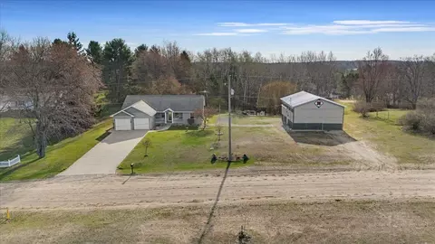 775 S 2nd, Harrison, MI 48625