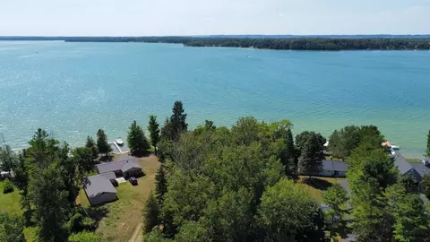 7884 Elk Tip, Rapid City, MI 49676