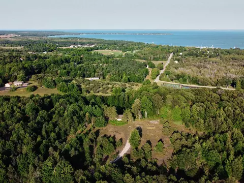 10050 N Ranger, Northport, MI 49670