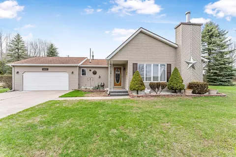 5887 E Rice, Cedar, MI 49621