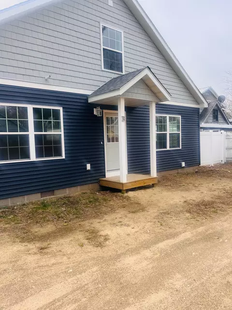 1006 Bruce #B, Mount Pleasant, MI 48858