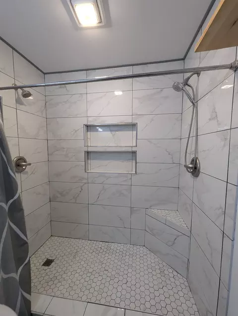 Bath - 3344 E Huron, Au Gres, MI 48703 photo 4 of 6