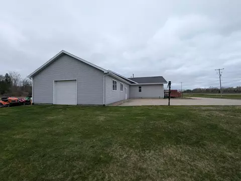 Exterior - 3344 E Huron, Au Gres, MI 48703 photo 2 of 8