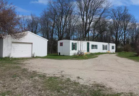 1772 County Road 633, Grawn, MI 49637