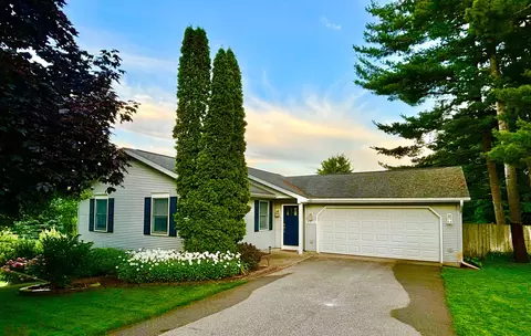 4215 Hearthside, Traverse City, MI 49684