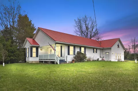 2426 E 48 12, Cadillac, MI 49601