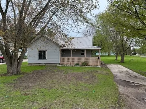219 S Bankson, Saint Louis, MI 48880