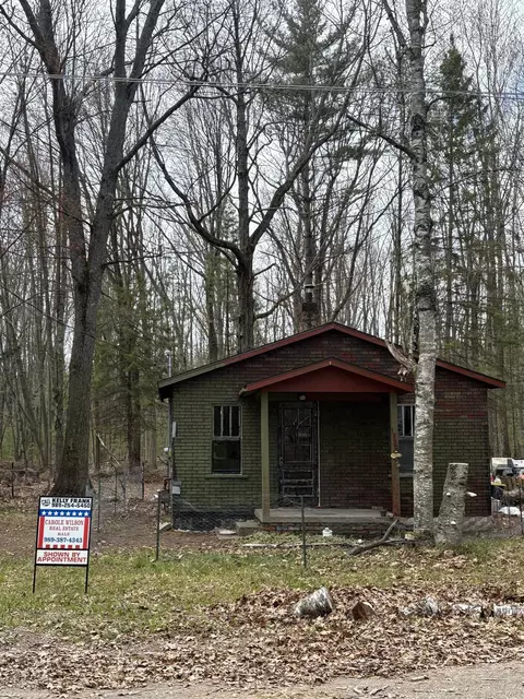 1922 Bear, Oscoda, MI 48750
