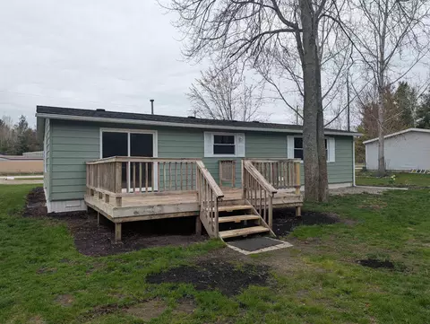 Exterior - 216 N West, Au Gres, MI 48703 photo 7 of 13