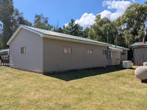 Exterior - 10 W Maple Rdg, Twining, MI 48766 photo 3 of 3