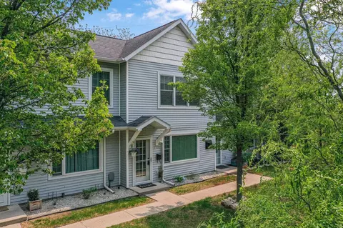 715 Lake #17-C, Traverse City, MI 49684